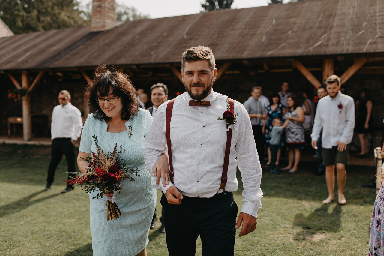 Adélka a Ondra - svatební příběh Na Kolářce Herálec