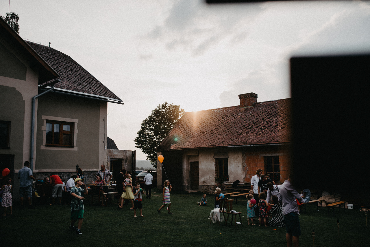 Adélka a Ondra - svatební příběh Na Kolářce Herálec