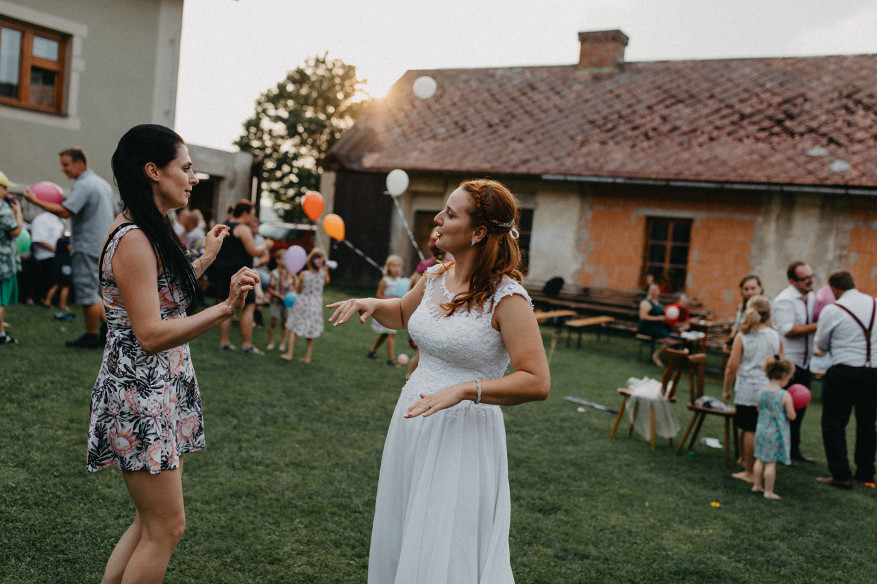 Adélka a Ondra - svatební příběh Na Kolářce Herálec